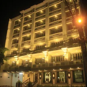 Herald Polaris *** Makati City